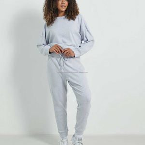 Sudadera de felpa de algodón 100% para mujer, traje liso bordado para invierno, estilo corto con posición de logotipo frontal - Product Image 5