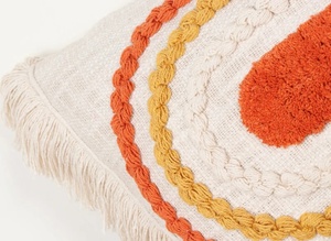 Funda de Cojín Cuadrada Moderna Bordada a Mano, Color Marfil Naranja, Personalizable, con Borde, para Decoración del Hogar, con Cierre de Cremallera, 100% Algodón - Product Image 2