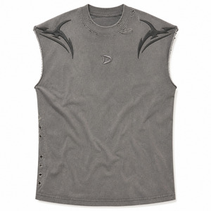 เสื้อยืดแขนกุดทรงใหญ่สไตล์ Y2K สำหรับผู้ชาย สีเทาจันทร์ ผ้าฝ้ายฟอกทรงบ็อกซี่ พร้อมลายกราฟิกชนเผ่าและรูระบายด้านข้าง - Product Image 3