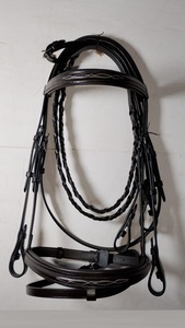 Brida de Cuero de Alta Calidad para Doma Clásica, para Exhibiciones Ecuestres y Actividades de Entrenamiento, Disponible para Suministro Mundial - Product Image 6