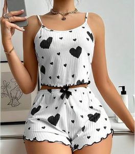 Ensemble pyjama d'été 2 pièces pour femmes, imprimé cœur, col rond, sans manches, hauts et shorts, vêtements de nuit sexy, ensemble de pyjama doux - Product Image 3