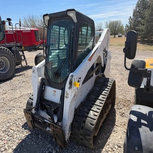 Chargeuse compacte sur chenilles Bobcat T650 de qualité supérieure avec moteur puissant 220V - Product Image 6