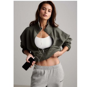 New Arrival Solid Thick Oversize Custom logo Sweatpants and Hoodie Jogger <b>Set</b> Crop Top for <b>Women</b> - Product Image 4