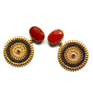Boucles d'oreilles pendantes vintage plaquées or 22 carats avec pierre de corail et motif floral en pierre rose pour femme, bijoux de fête - Product Image 4
