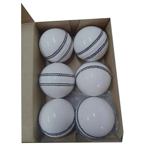 Fabrication de balles de cricket, balles de cricket dures ou balles de cricket sur mesure, dessus en liège, cuir de qualité supérieure, prix raisonnables. - Product Image 5