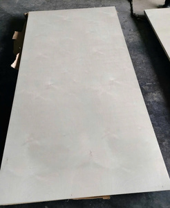 Contreplaqué de bouleau de qualité HLC - Écologique, imperméable, pour usage intérieur, idéal pour les surfaces des kiosques d'hôtel et des chariots alimentaires - Product Image 1