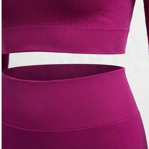 Ensemble de vêtements de sport pour femme, haut court à manches longues magenta, leggings taille haute, 2 pièces, sans couture, pour le yoga - Product Image 5