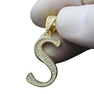 Colgante de letra S moderno con moissanita de plata de ley 925, estilo audaz y brillante, sin cadena, al por mayor y económico - Product Image 2