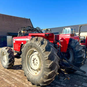 Tracteur à roues 4x4 Massey Ferguson 390, puissance nominale de 35 CV, avec moteur et boîte de vitesses pour les exploitations agricoles - Product Image 1