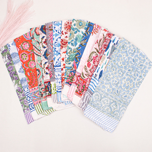 Pañuelo Cuadrado de Algodón Premium de Lujo con Estampado de Bloques Vibrante y Colorido, Accesorio de Pelo y Muñequera de Moda, Suave para la Piel, para Todos - Product Image 4