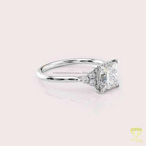 Bague en argent sterling 925 avec diamant moissanite taille coussin, ton argenté, bijoux de mariée élégants pour les acheteurs en gros - Product Image 4