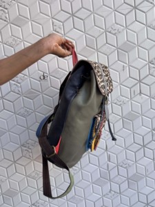 Mochila de cuero reciclado de nuevo diseño, mochilas escolares con estampado de leopardo con estilo, bolsas de nuevo diseño multiusos Unisex, producto a granel al por mayor - Product Image 2