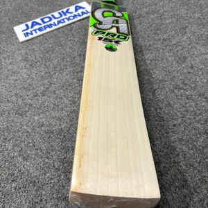 2026 CA pro 15k est un batte de cricket haut de gamme en saule anglais, grade 1+, avec des bords de 38mm à 40mm, sweet spot moyen à bas, 7+ grains. - Product Image 6