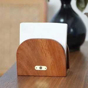 Porte-serviettes en bois élégant pour la décoration de table, l'organisation de la cuisine, le service de restaurant et comme article cadeau pour la maison - Product Image 1