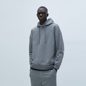 Survêtement de sport en molleton respirant personnalisé à prix abordable pour homme – Collection saisonnière - Product Image 3