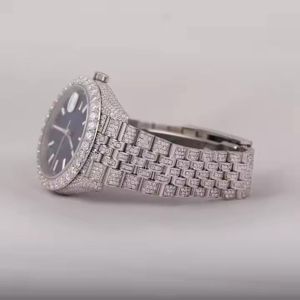Reloj de Pulsera con Correa de Diamantes Plateados, Esfera Redonda, Cuarzo Analógico, Decoración de Moissanita y Diamantes Sofisticados - Product Image 3