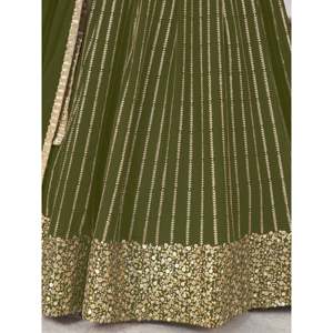 Magnifique Lehenga Choli en Georgette à Paillettes Vertes Semi-Cousu 2000g Zeel Clothing pour Tenue Mehendi - Product Image 1