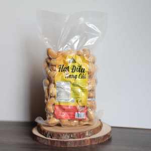 Emballage transparent à fermeture éclair certifié ISO - Marque Dong Phu - Noix de cajou décortiquées et grillées de qualité supérieure du Vietnam, prêtes à l'emploi, W180, en sachet de 250g - Product Image 4