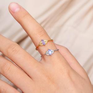 Anillo de tanzanita, delicado anillo con piedra preciosa azul, plata de ley 925, chapado en oro de 14 quilates, banda de pétalos, anillo de compromiso, regalo para ella - Product Image 1