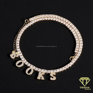 Collier personnalisé avec nom en diamant moissanite brillant, avec breloques lettres étincelantes, chaîne élégante en pierres, personnalisable - Product Image 3