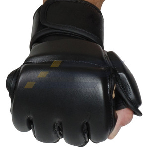 Gants de boxe MMA de qualité supérieure, best-sellers, logo et couleur personnalisés, confortables, durables, en cuir véritable pour hommes - Product Image 5