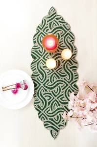 Handmade Embroidered Fabric <b>Table</b> <b>Runner</b> Customized <b>Green</b> Leaf Design Luxury Eco-Friendly Durable Decorative Mat - Product Image 3