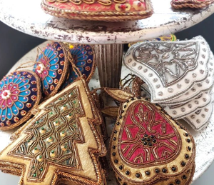 Adornos Colgantes de Lujo Hechos a Mano con Hilo Metálico, Terciopelo Sintético y Bordado Zardozi, Forma Personalizada, para Festivales/Navidad - Product Image 6