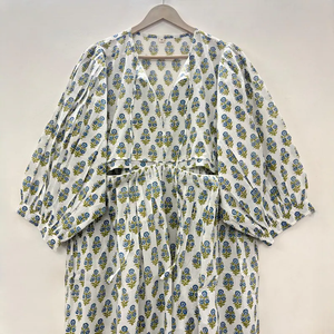 Robe décontractée mi-longue pour femme en coton tissé 100% uni, à manches courtes, taille empire, style babydoll, coupe ample et fonctionnelle à col en V oversize - Product Image 4