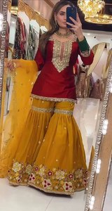 Tenue de soirée pour femmes, couleur blanche, micro-coton, broderie traditionnelle en georgette, travail de sequins, séchage rapide, toutes saisons, coupe classique - Product Image 5