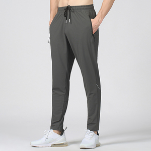 Conjunto Deportivo de 2 Piezas para Hombre, Chaqueta Cortavientos Retro Sólida con Capucha y Pantalones Deportivos, Pantalones Cargo, Chaqueta Deportiva Transpirable de Secado Rápido - Product Image 3