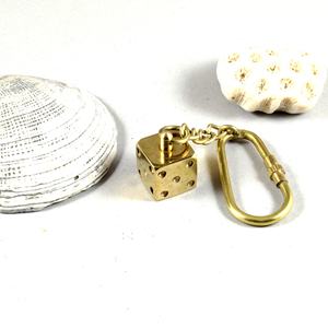 Llavero de mosquetón con dados de latón, diseño cuadrado, duradero, clásico, de metal fundido - Product Image 6
