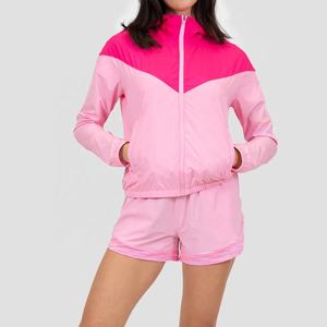 Survêtement coupe-vent ample personnalisé pour femme, veste courte légère à col montant et fermeture éclair intégrale - Product Image 4