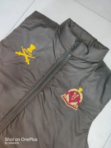 Veste d'hiver pour homme de qualité export, vêtement d'extérieur chaud pour un usage quotidien, vêtements saisonniers automne-hiver disponibles au meilleur prix du marché - Product Image 3