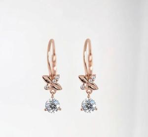 Pendientes de Oro Sólido de 14K/18K con Diamantes Cultivados en Laboratorio, Elegantes Pendientes Colgantes de Mariposa para Mujer, Joyería Nupcial para Boda - Product Image 1
