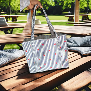 Bolsa de Compras de Playa Ligera de Algodón con Diseño Floral de Color Sólido, Ecológica, Hecha a Mano, con Estampado en Bloque, Acolchada y Espaciosa - Product Image 1