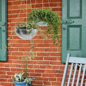 Galvanized Metal <b>Hanging</b> Planter Rustic Silver FlowerPot Holder With Rope For IndoorOutdoor Balcony Home Hotel Garden Decor BulK - Product Image 3