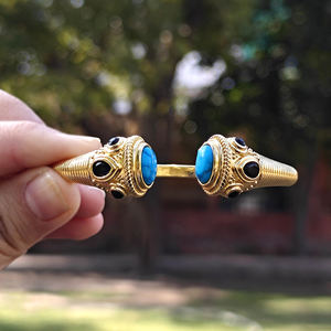 Boho fashion jewelry blue turquoise <b>stone</b> open cuff <b>bracelet</b> with tiny black quartz 18k gold plated designer party wear bangle - Product Image 6
