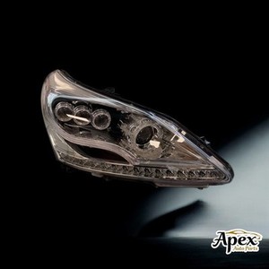 ไฟหน้ามือสอง ฮุนได เอลันตร้า ขวา รุ่น 921023N101 - Product Image 1