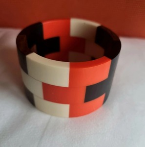 Pulseras de Resina Estilo Herencia, Diseño Legado, Acabado Liso, Precio de Fábrica al por Mayor - Product Image 2