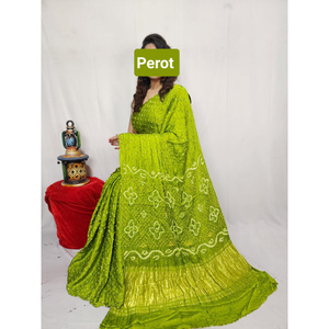 Sari Bandhani Tradicional al por Mayor - Sari de Seda Pura con Estampado a Mano para Bodas, Fiestas, Graduaciones y Uso Casual - Product Image 1