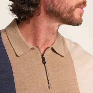 Camiseta de Manga Corta para Hombre, Cuello Alto, Bloques de Color, Tejido de Punto, Corte Regular, Casual, Holgada, Transpirable, 100% Algodón, Beige Marino - Product Image 6