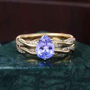 Anillo de Compromiso con Tanzanita en Forma de Pera, Anillo de Novia Vintage con Moissanita, Joyería de Boda en Oro Amarillo - Product Image 6
