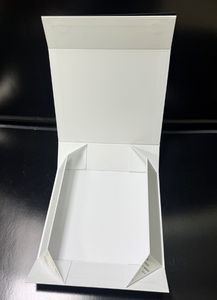 Emballage cosmétique professionnel bicolore, écologique et recyclable, avec pelliculage mat, gaufrage et doublure en éponge - Product Image 5