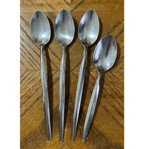 High Quality Long Handle Stainless Steel Soup Spoons Eco Friendly <b>Table</b> Spoon for Eating Mixing Stirring Modern Design - Product Image 1