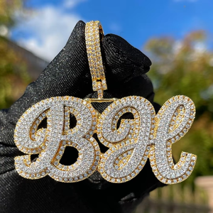 Pendentif Lettre Prénom Moissanite Iced Out Plaqué Or 18K Argent 925 Style Hip Hop Breloques Thème Testées au Diamant - Product Image 3