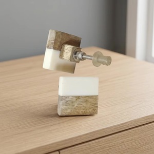 Pomo Cuadrado de Madera con Tirador de Resina para Muebles de Hogar y Oficina, Diseño Moderno y Duradero - Product Image 3