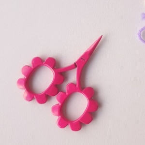 Mini ciseaux à fleurs Flower Power Saks - Rose - Product Image 6