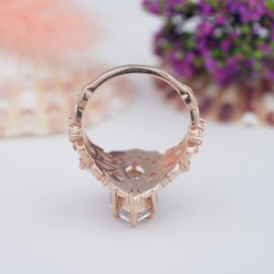 Ensemble de bagues de fiançailles en argent sterling 925 avec moissanite taille marquise romantique et alliance plaquée or rose à motif de rose 3D - Product Image 5