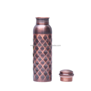 Botella Unisex Ecológica de Cobre Puro para Beber Diariamente, Apoya la Digestión Natural, Hidratación y Bienestar Tradicional - Product Image 5