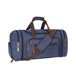 Bolsa de Lona Extensible Grande Unisex para Gimnasio y Viajes con Cierre de Cremallera, Puerto USB y Bolsa de Fin de Semana Impermeable para Deportes - Product Image 3